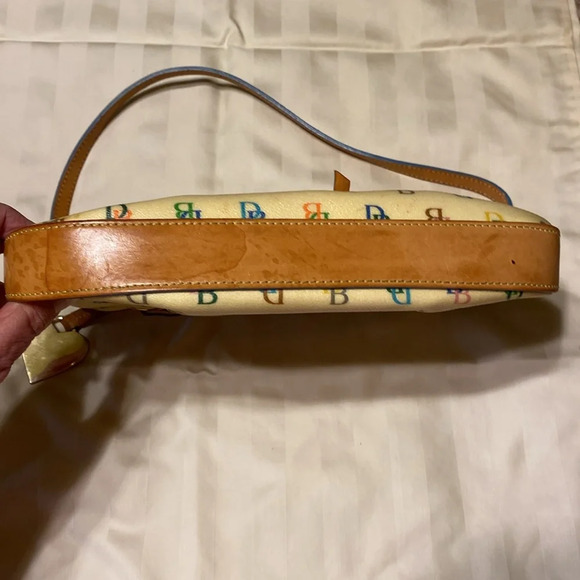 Dooney & Bourke small shoulder bag - Picture 11 of 11